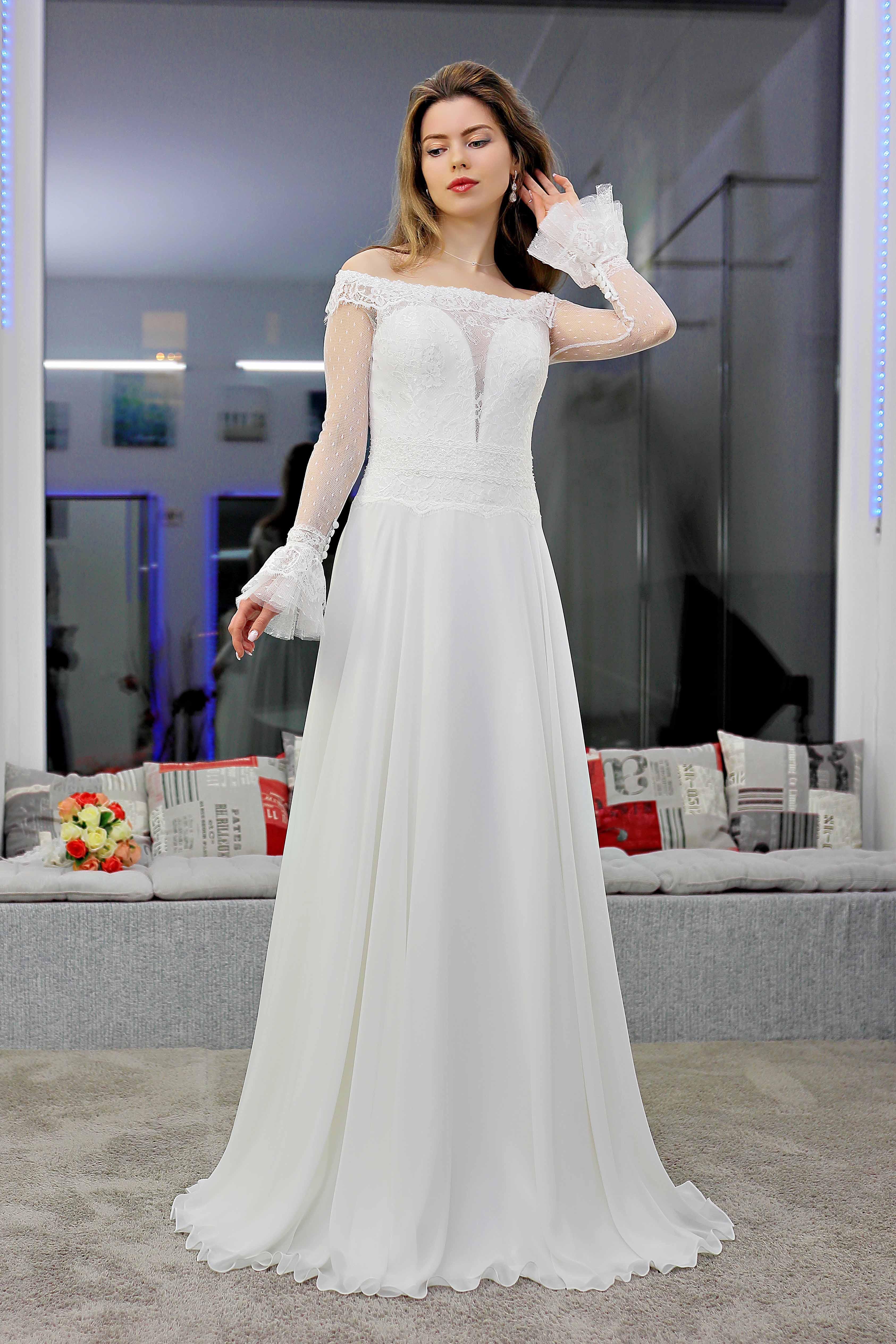 Schantal Brautkleid aus der Kollektion „Traum“, Modell 14005. Foto 4