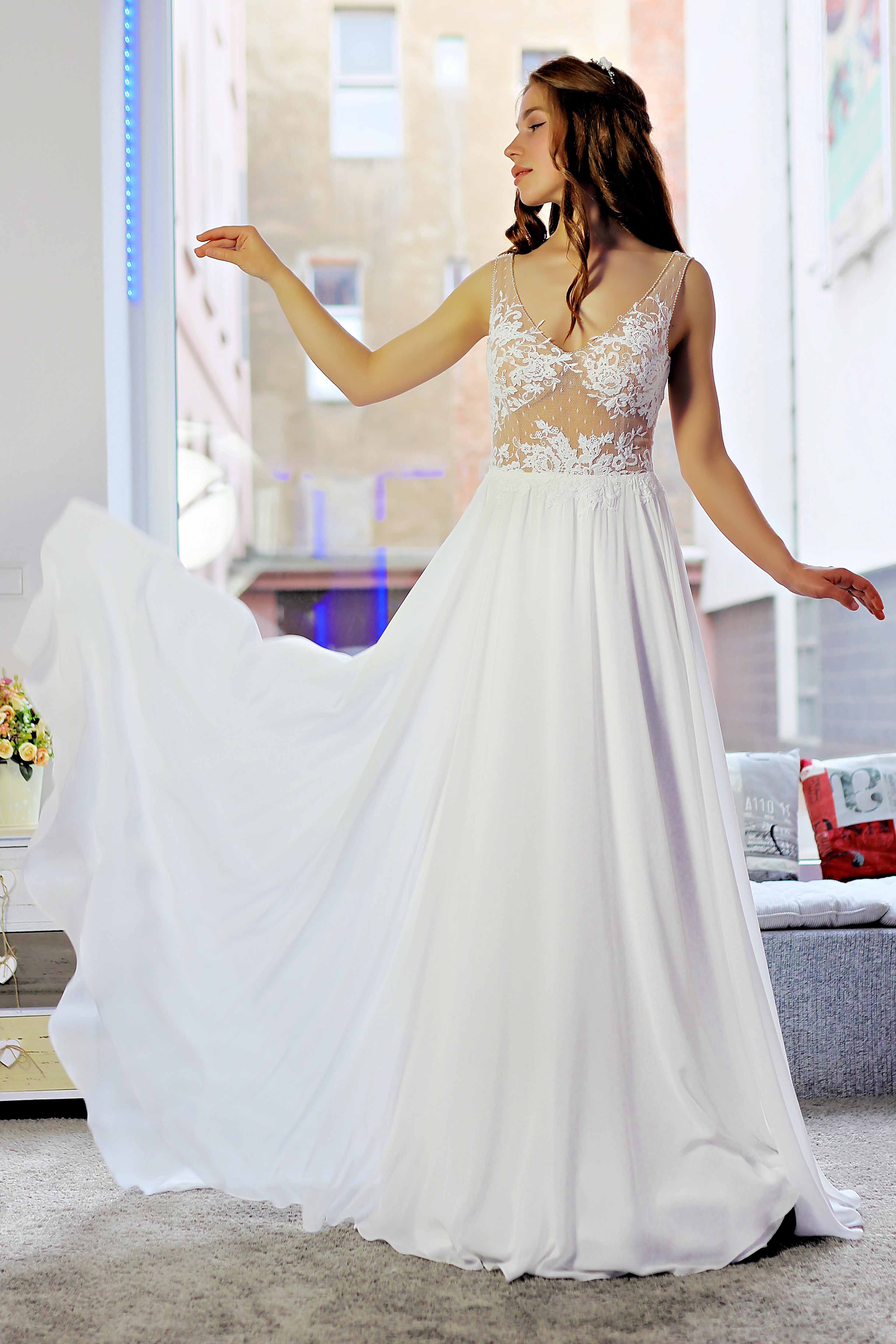 Schantal Brautkleid aus der Kollektion „Pilar“, Modell 14034.