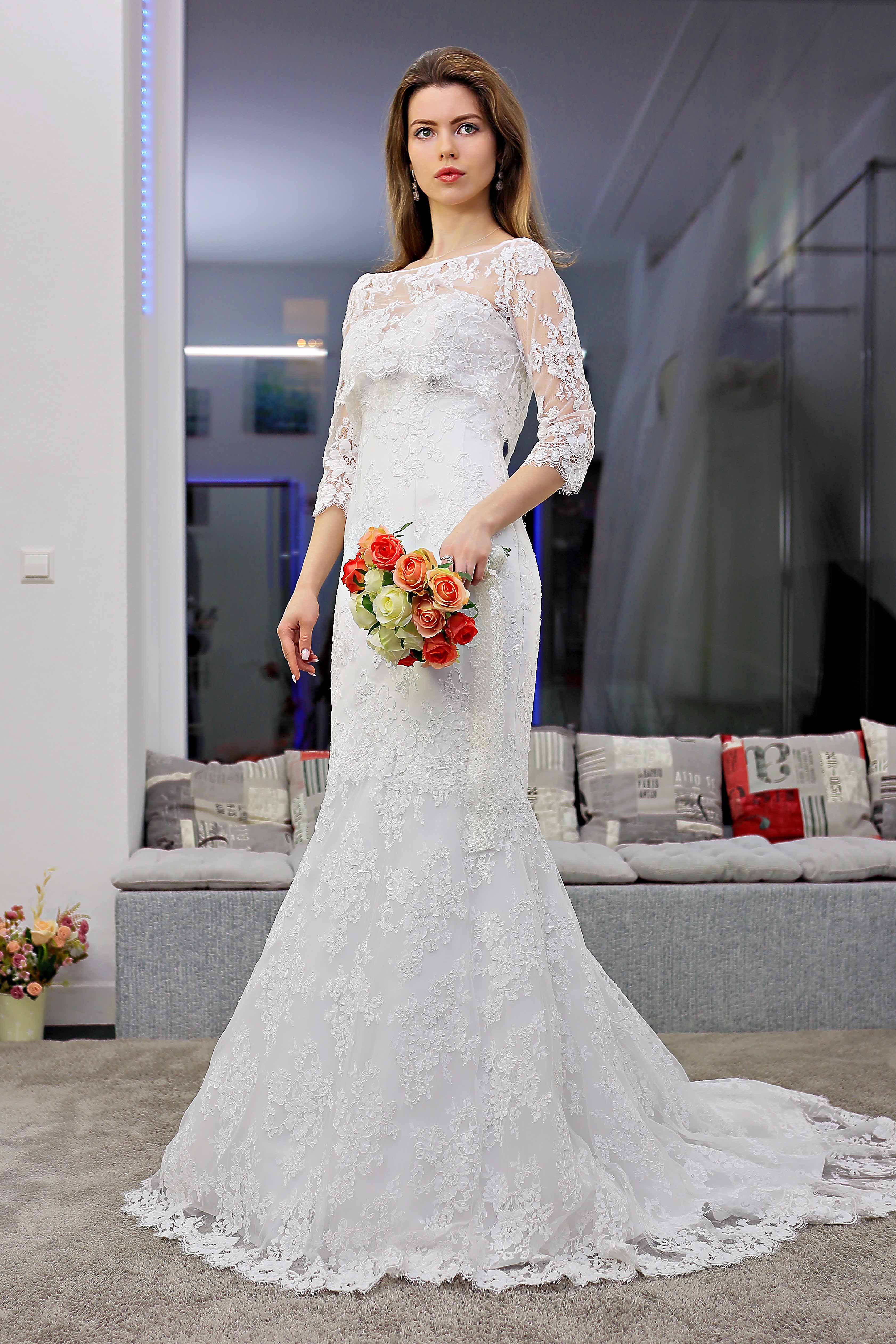 Schantal Brautkleid aus der Kollektion „Pilar“, Modell 14044. Foto 4