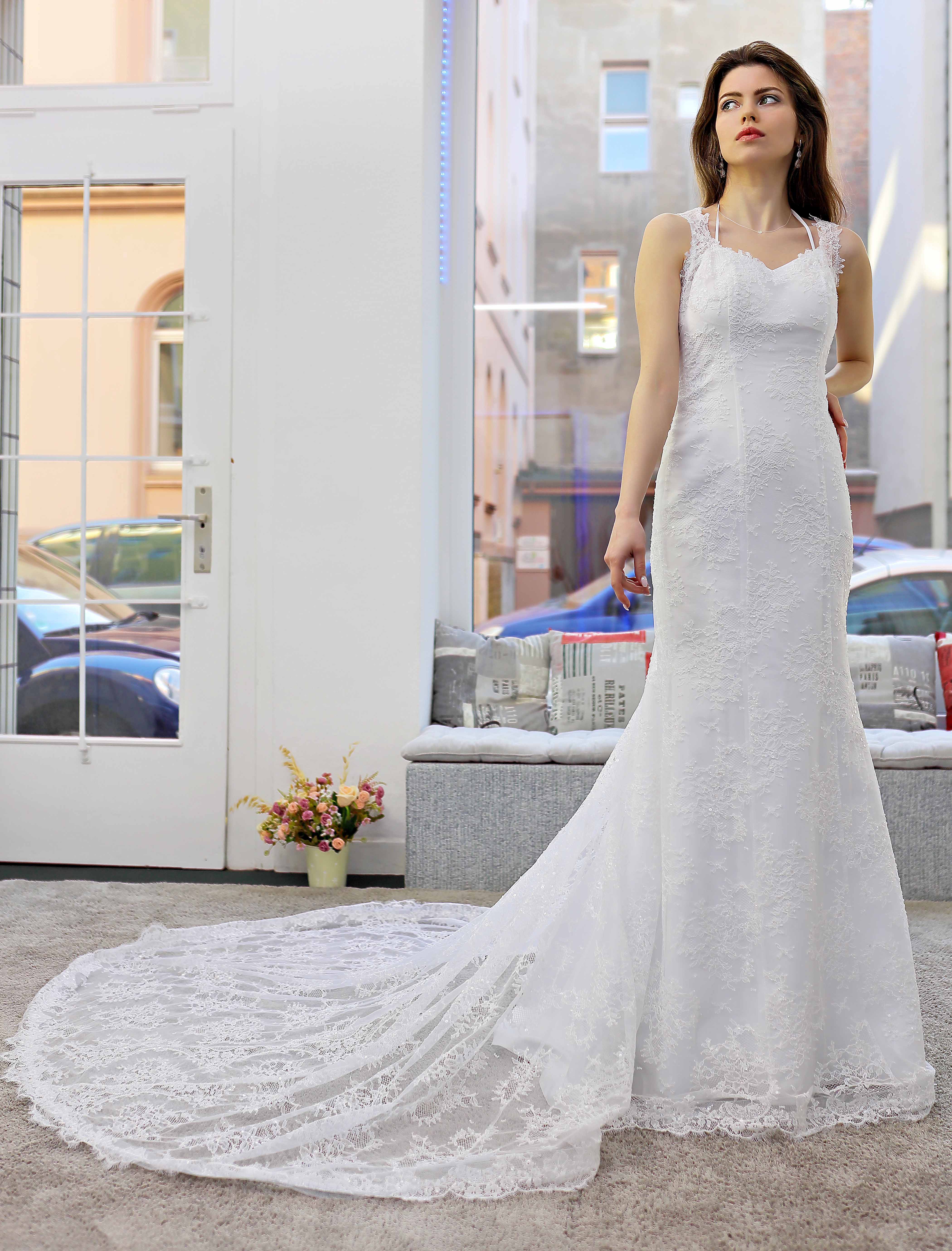Schantal Brautkleid aus der Kollektion „Traum“, Modell 14046. Foto 1