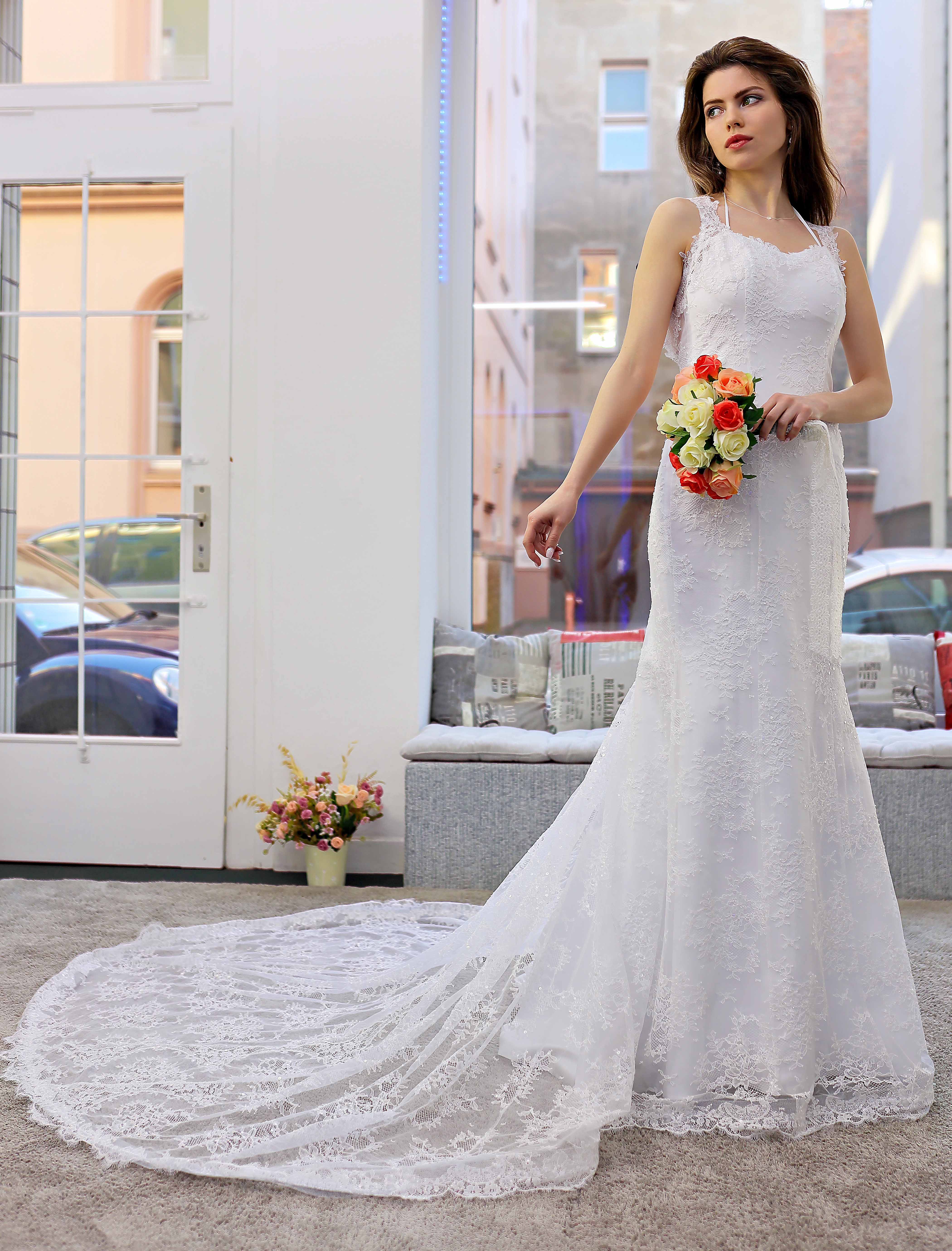 Schantal Brautkleid aus der Kollektion „Pilar“, Modell 14046. Foto 3