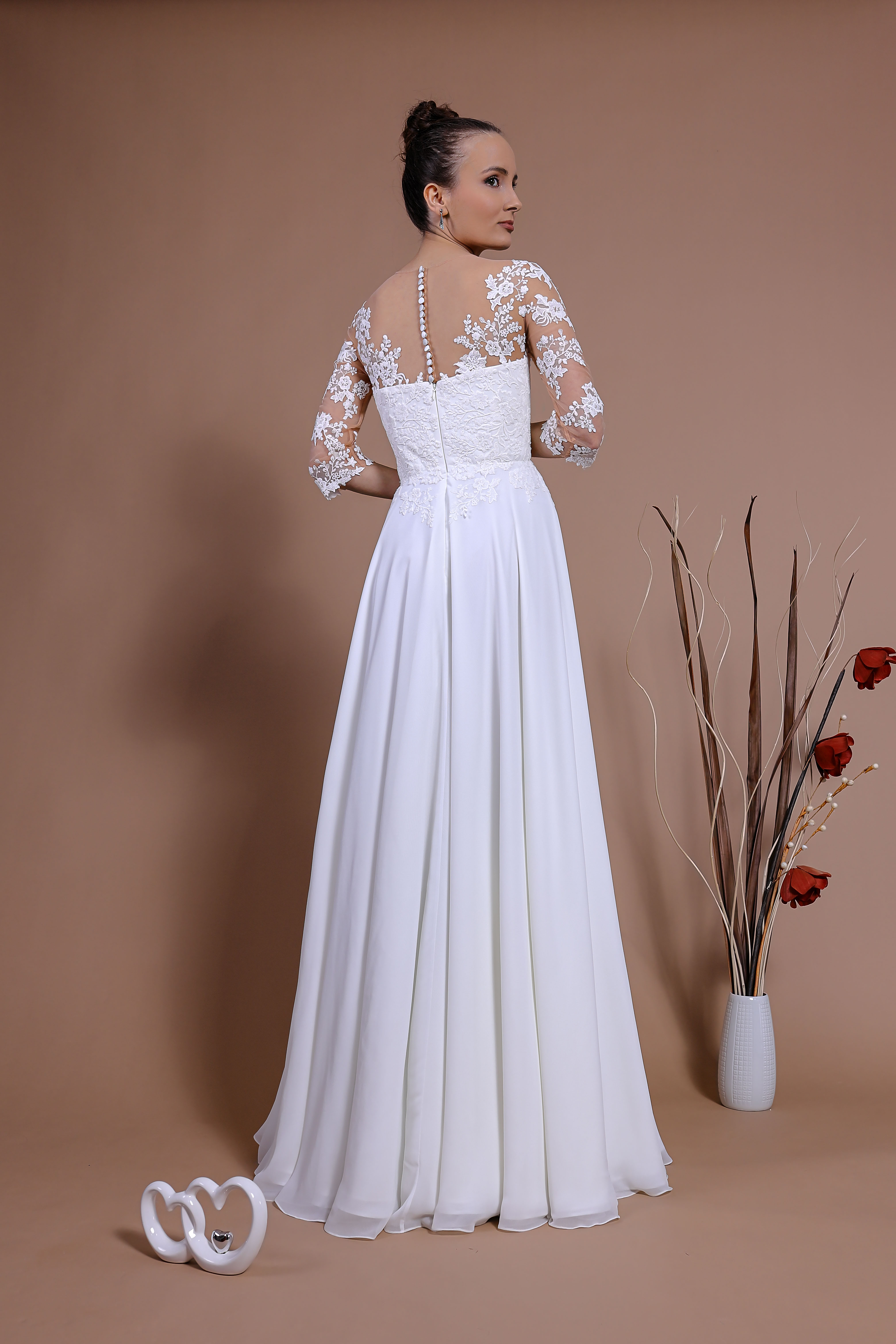 Schantal Brautkleid aus der Kollektion „Traum“, Modell 14104. Foto 5