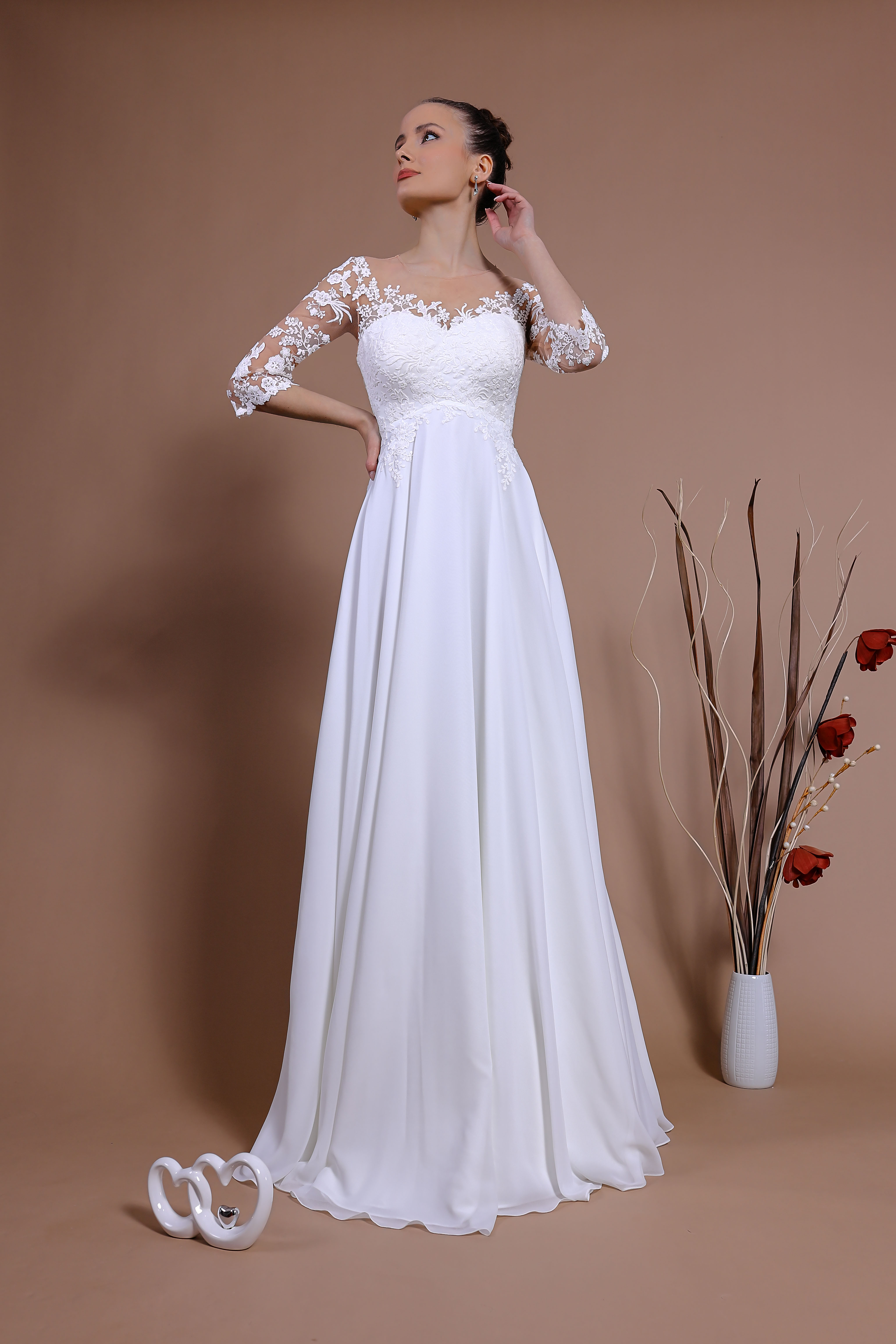 Schantal Brautkleid aus der Kollektion „Traum“, Modell 14104. Foto 3