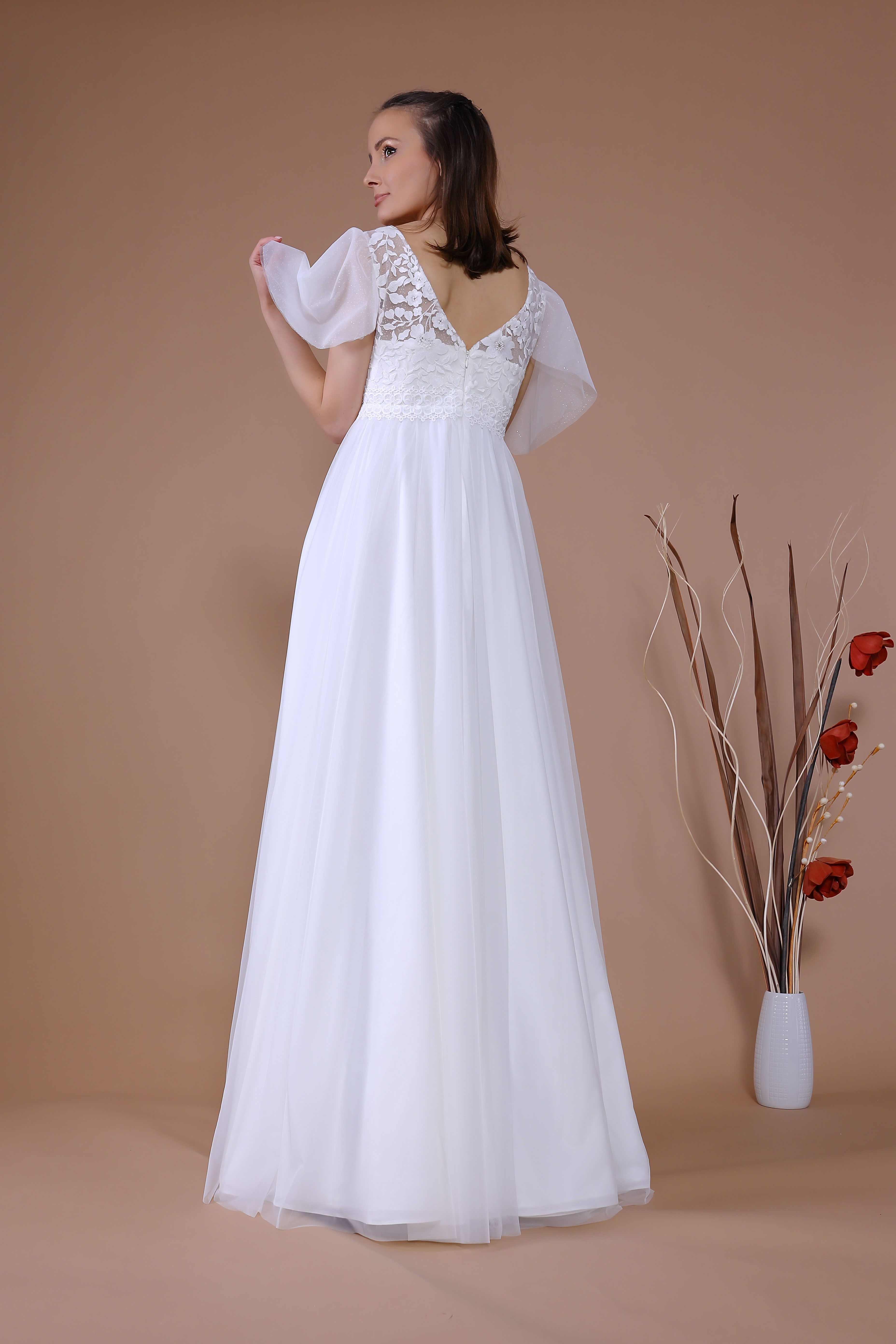 Schantal Brautkleid aus der Kollektion „Traum“, Modell 14108. Foto 5