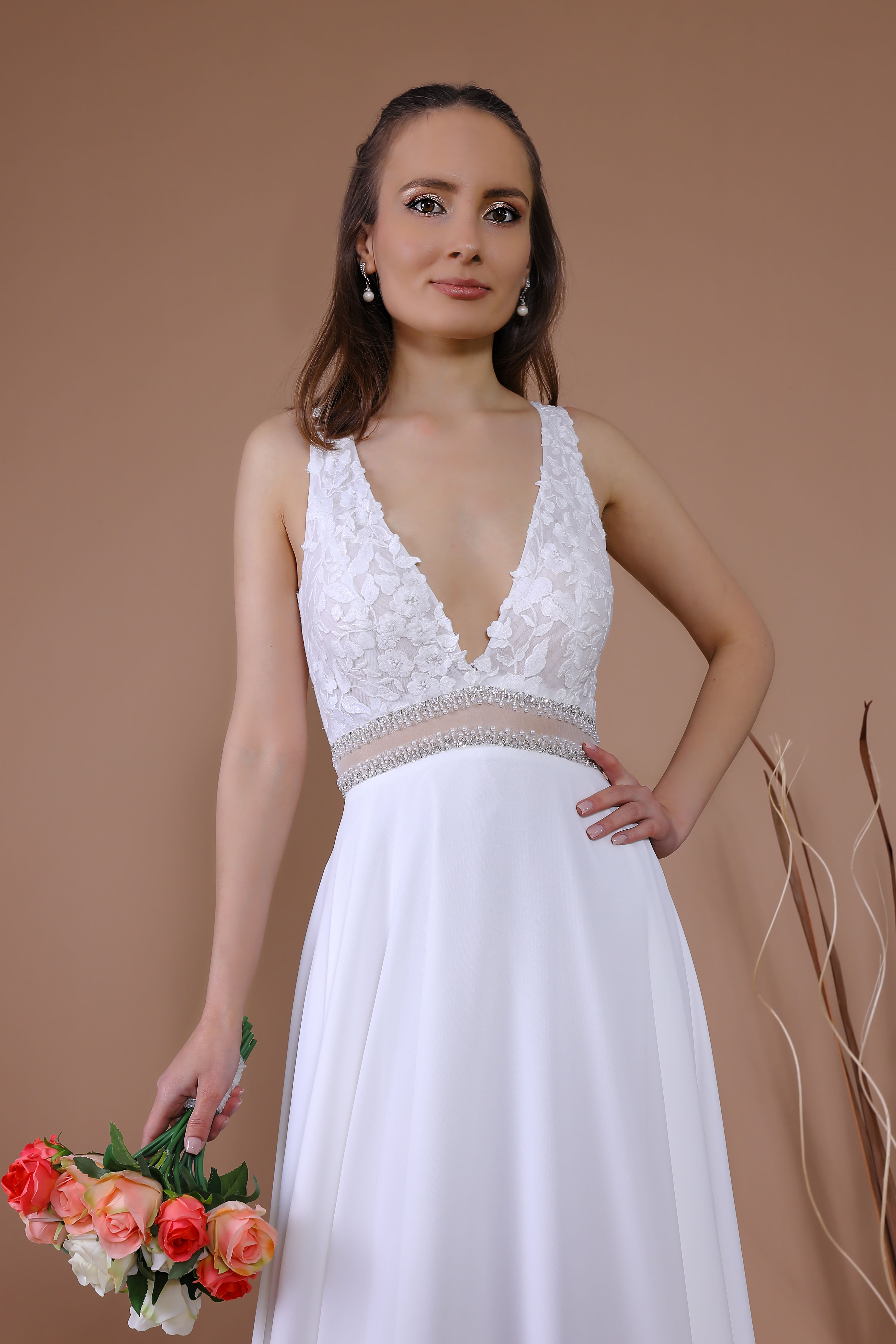 Schantal Brautkleid aus der Kollektion „Traum“, Modell 14109. Foto 4