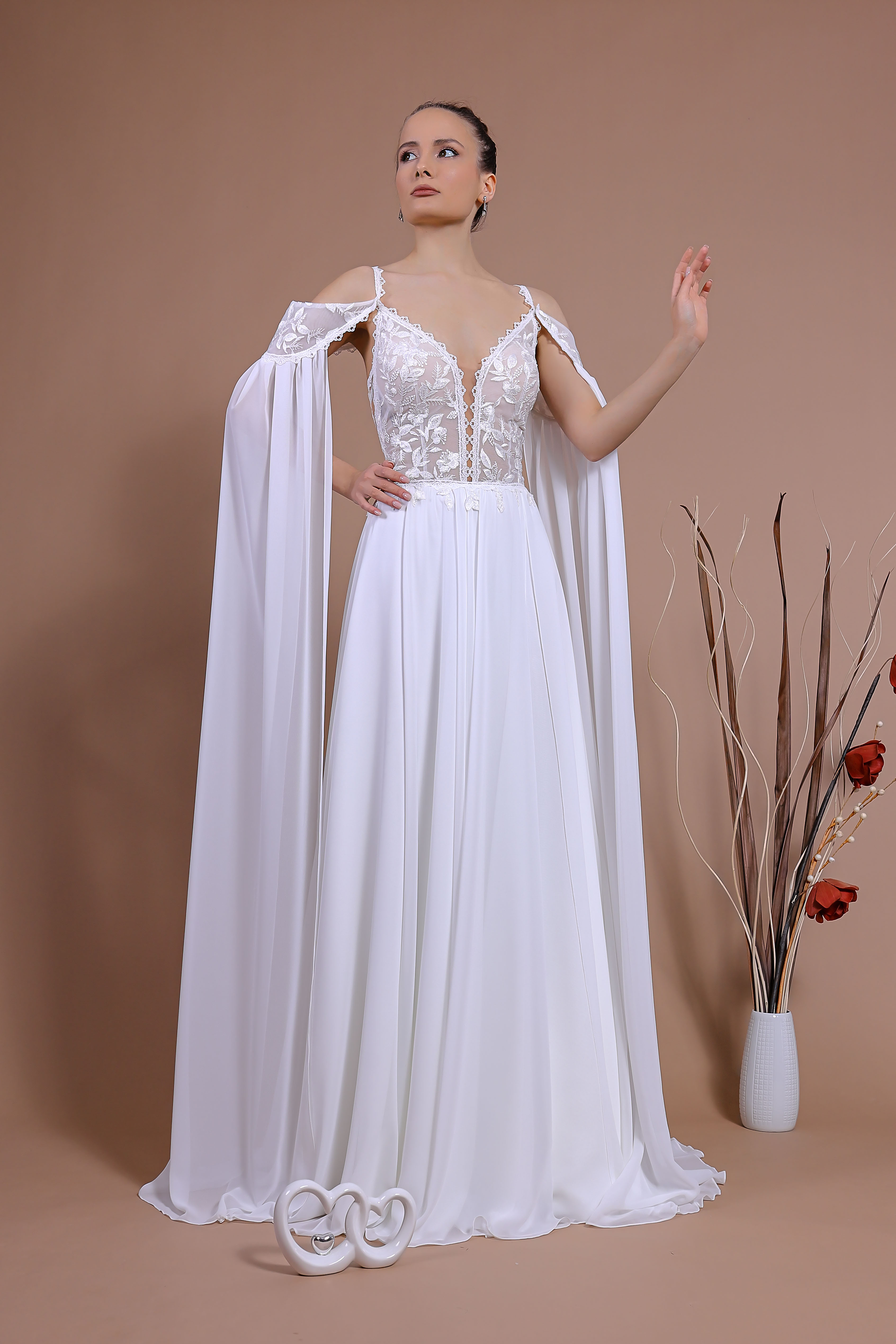 Schantal Brautkleid aus der Kollektion „Traum“, Modell 14139. Foto 5