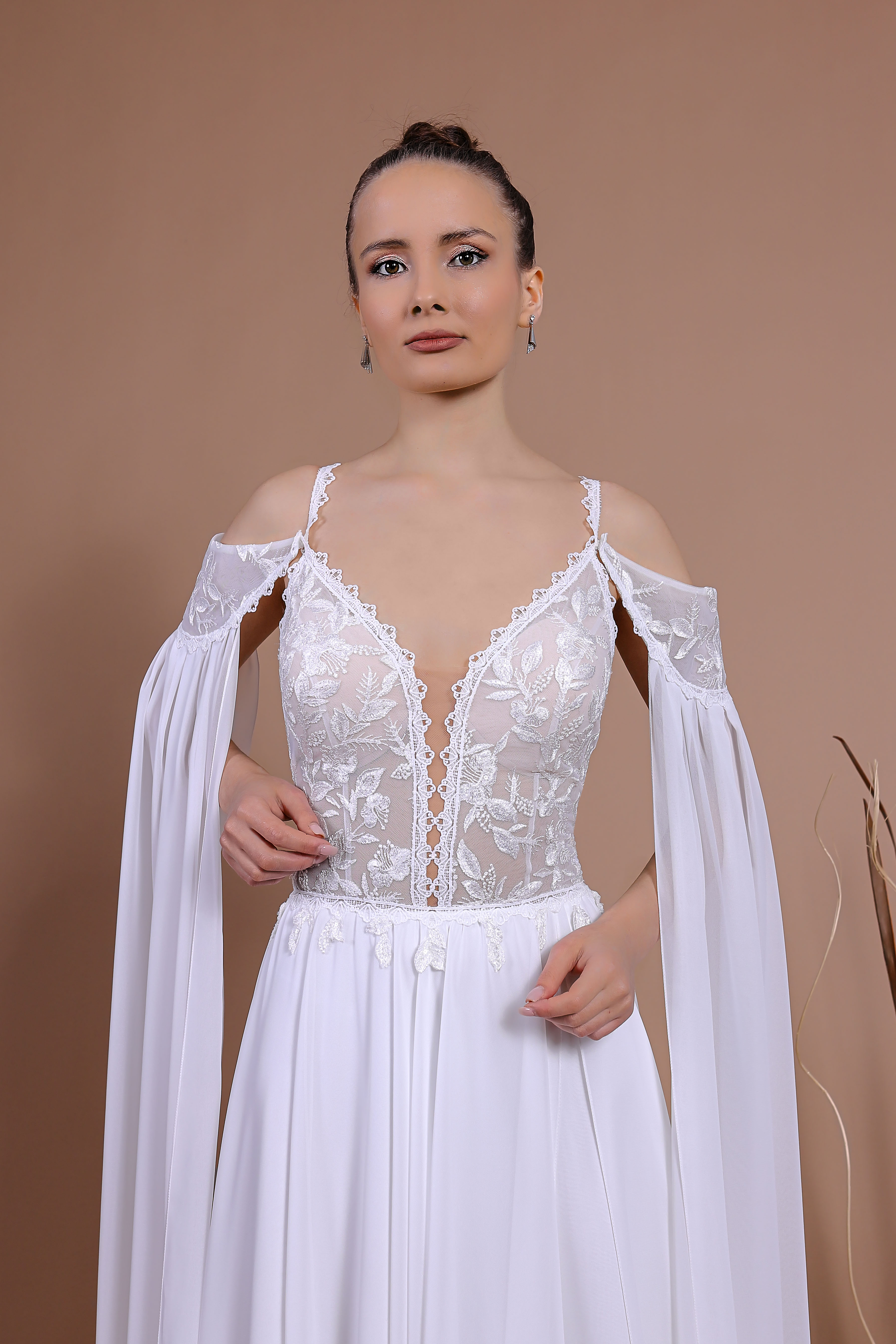 Schantal Brautkleid aus der Kollektion „Traum“, Modell 14139. Foto 6
