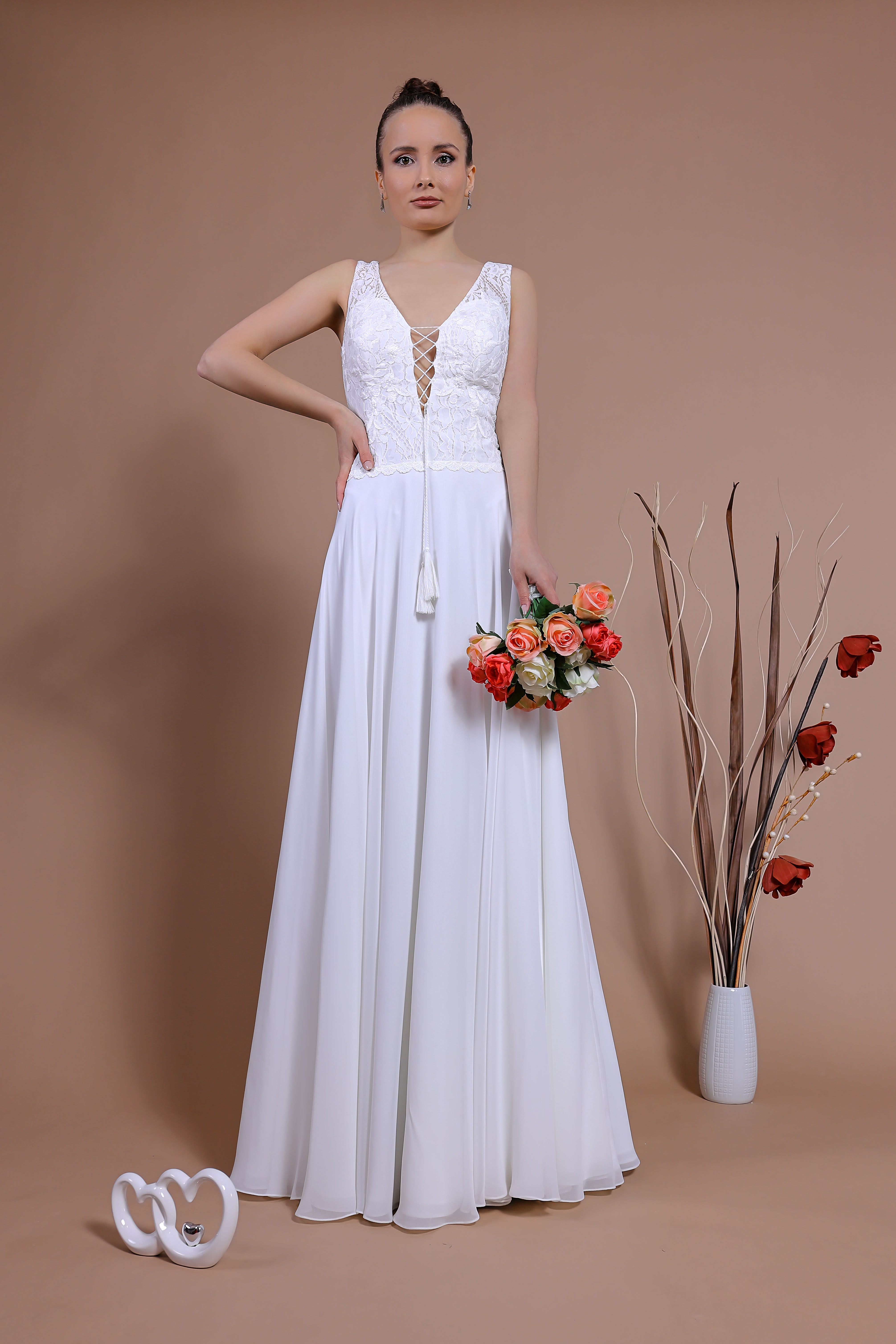 Schantal Brautkleid aus der Kollektion „Traum“, Modell 14149. Foto 2