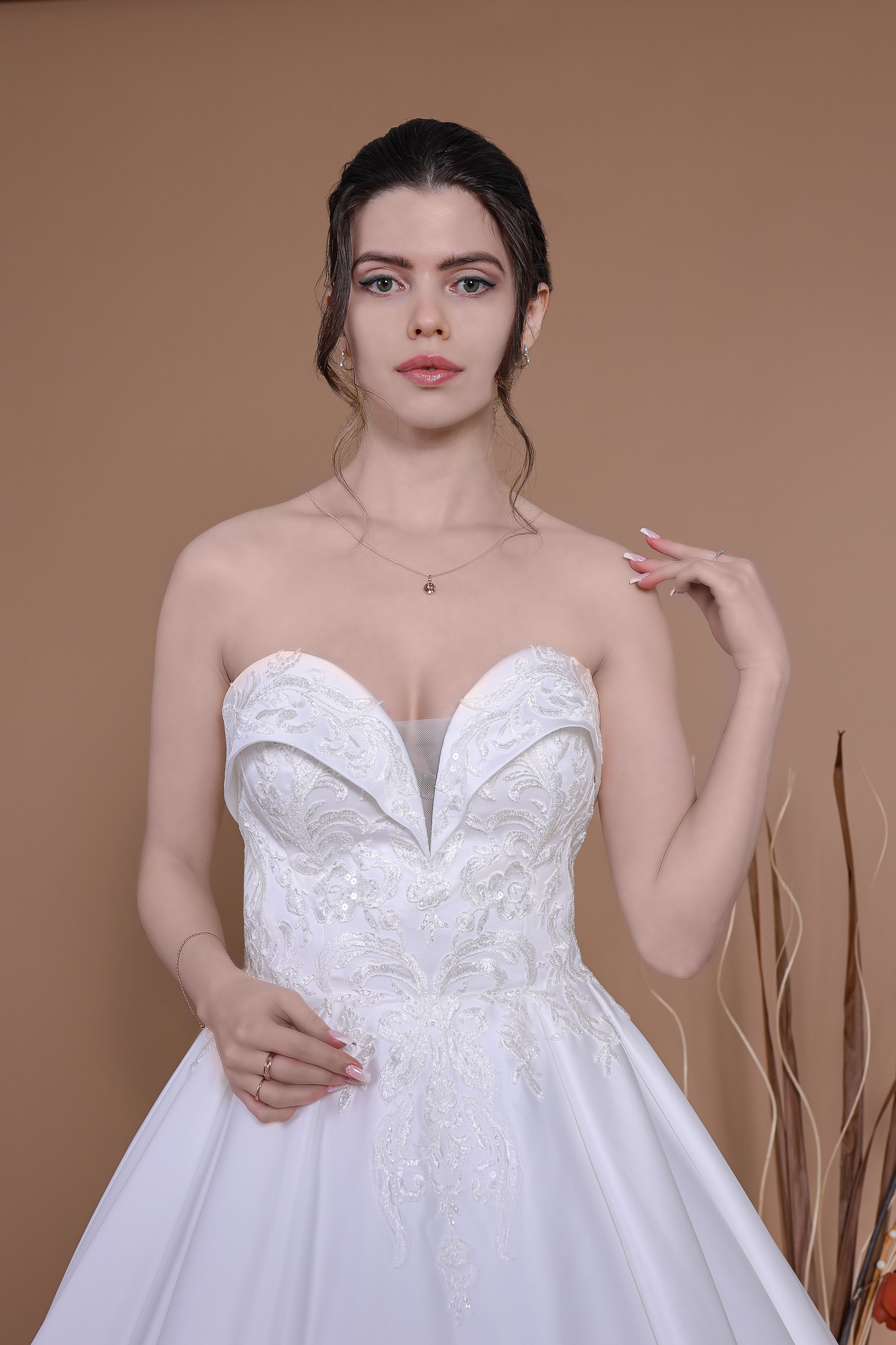 Schantal Brautkleid aus der Kollektion „Traum“, Modell 14164. Foto 3