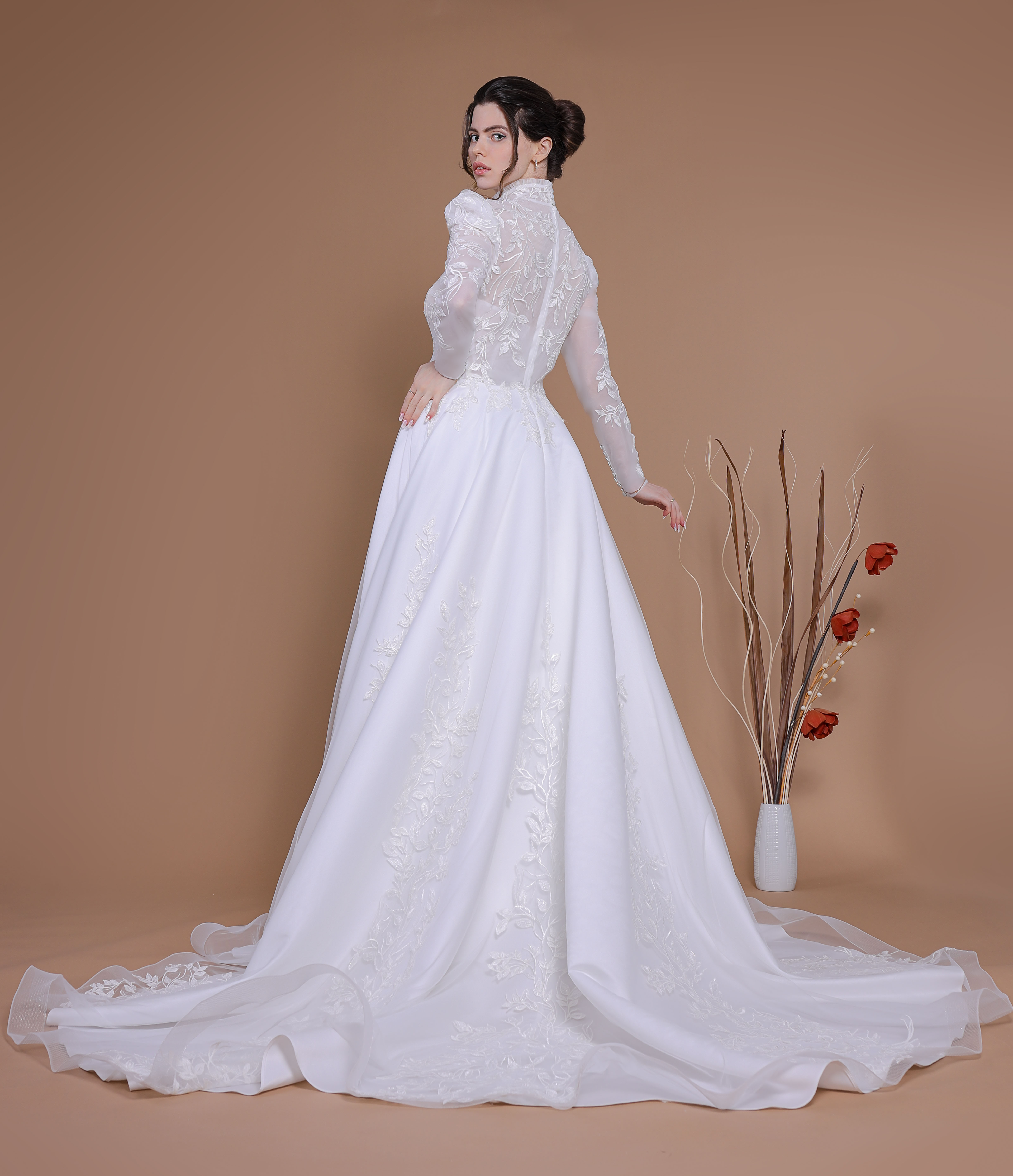 Schantal Brautkleid aus der Kollektion „Traum“, Modell 14165. Foto 5