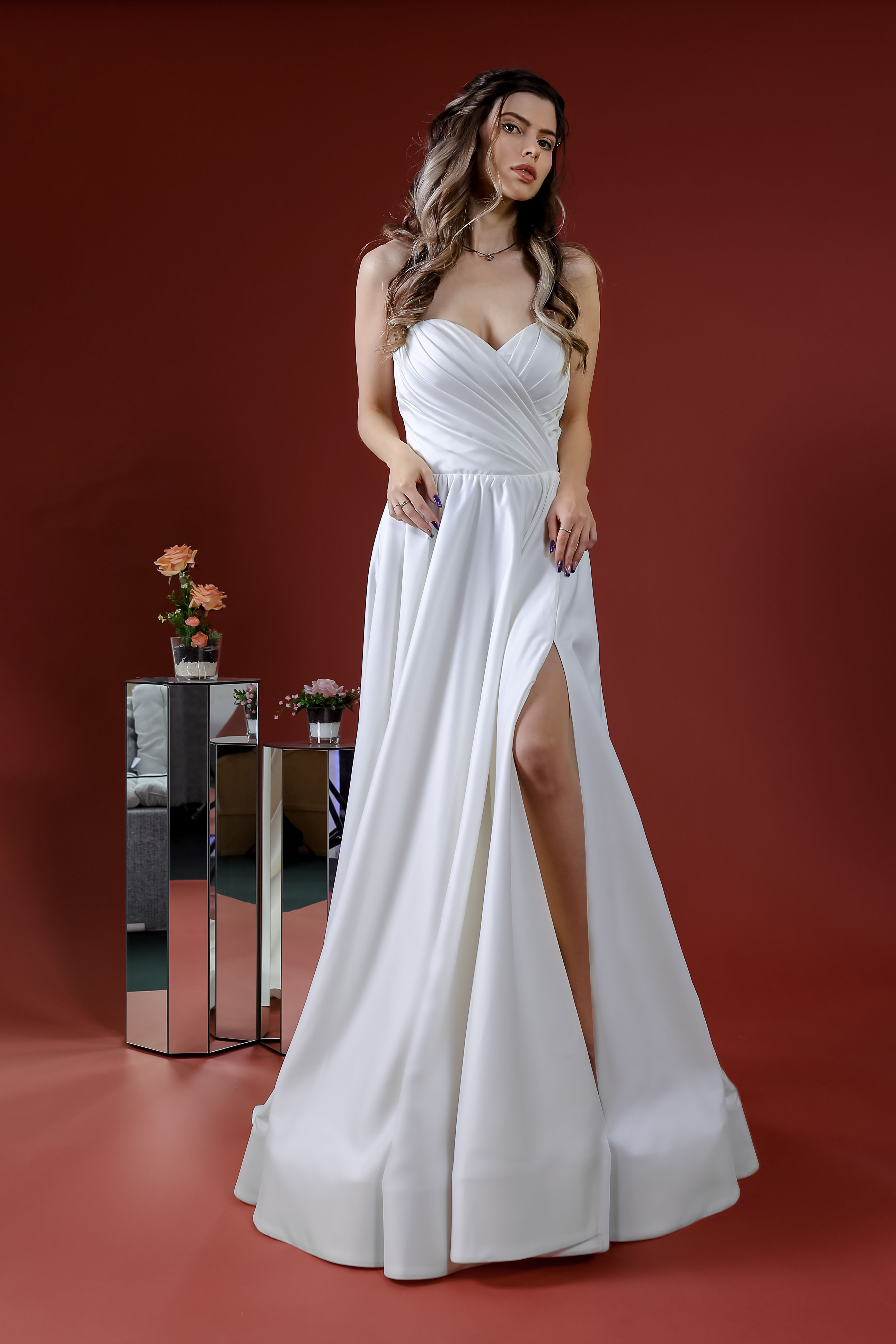 Schantal Brautkleid aus der Kollektion „Elegia“, Modell 14176. Foto 4