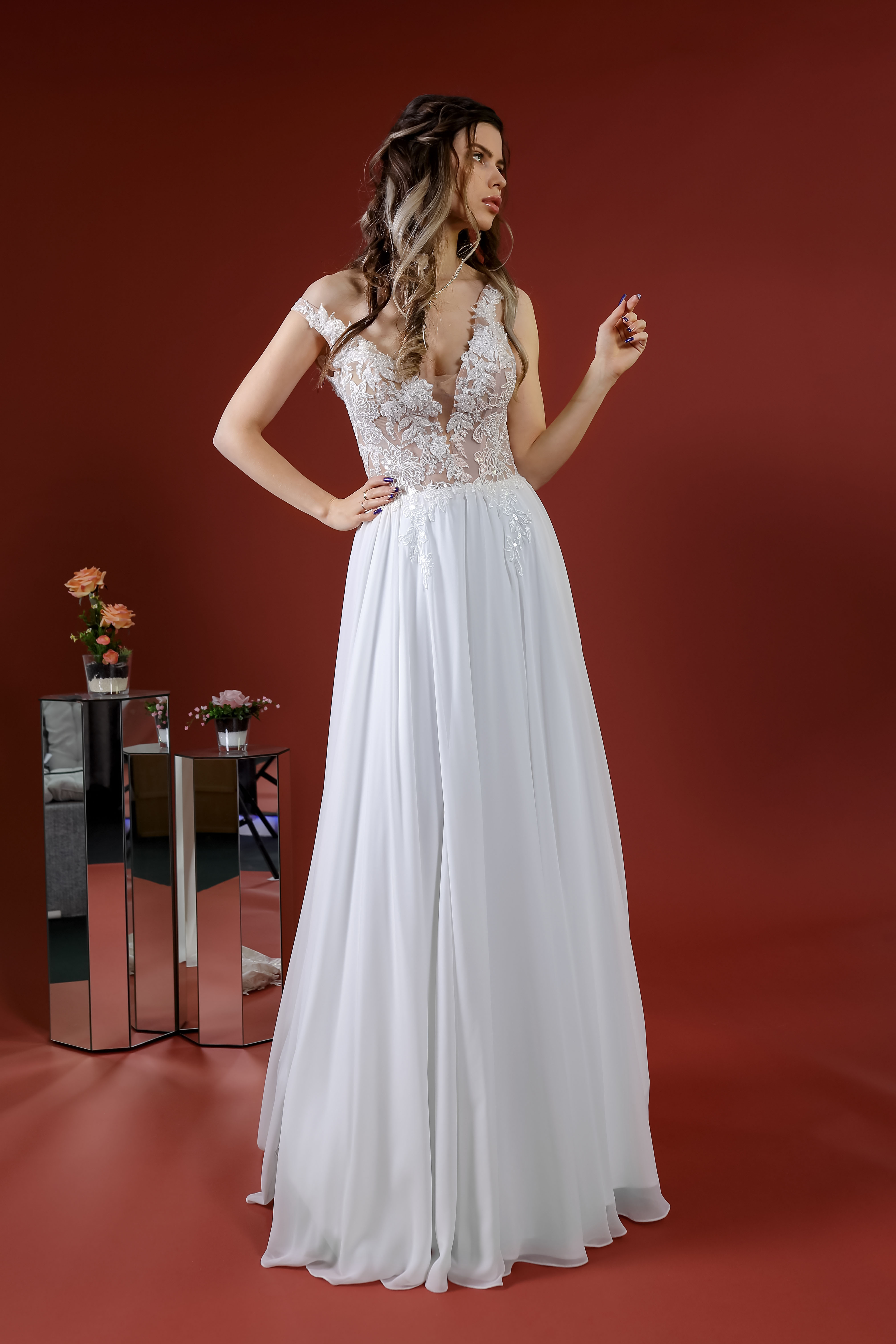 Schantal Brautkleid aus der Kollektion „Elegia“, Modell 14178. Foto 3