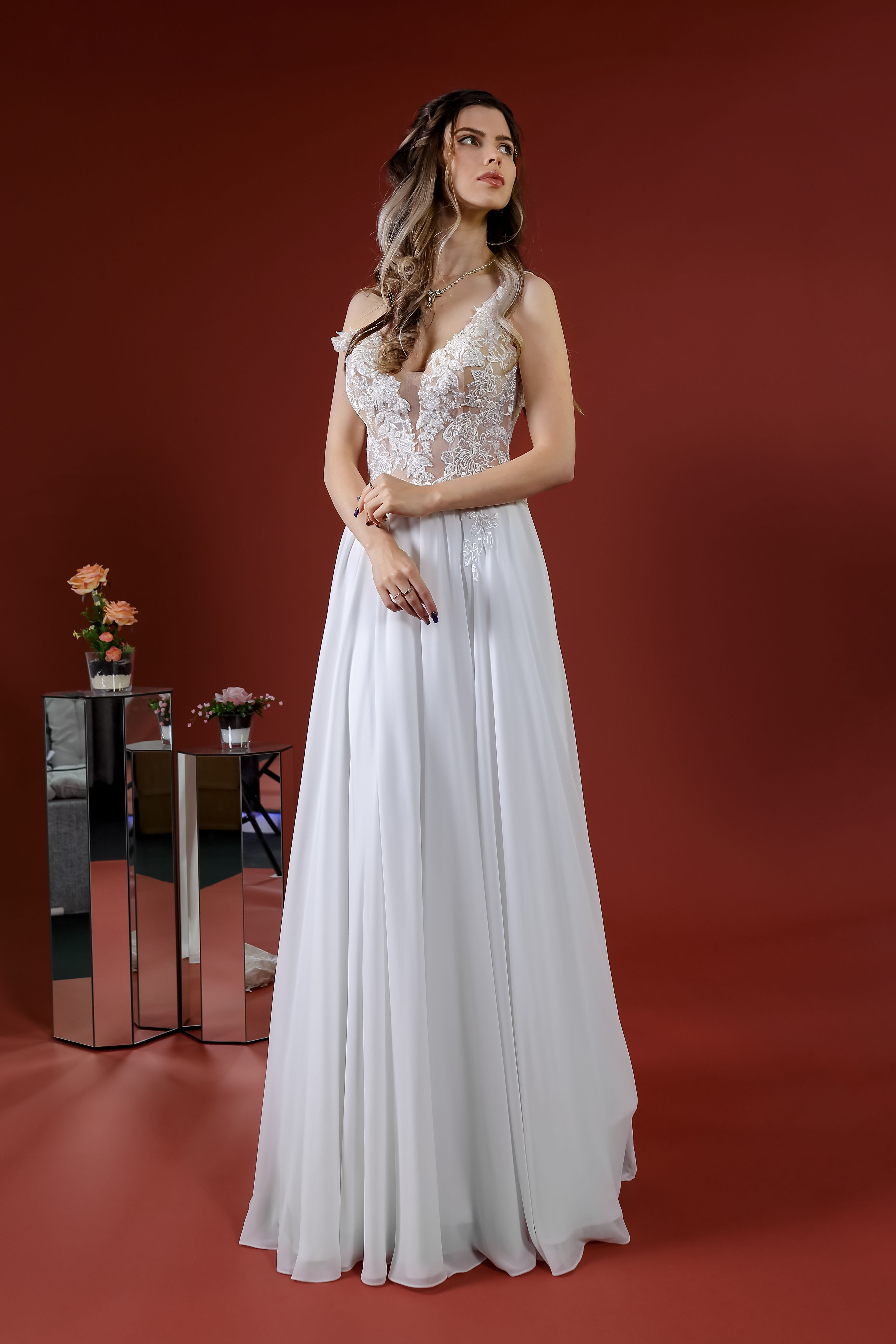 Schantal Brautkleid aus der Kollektion „Elegia“, Modell 14178.