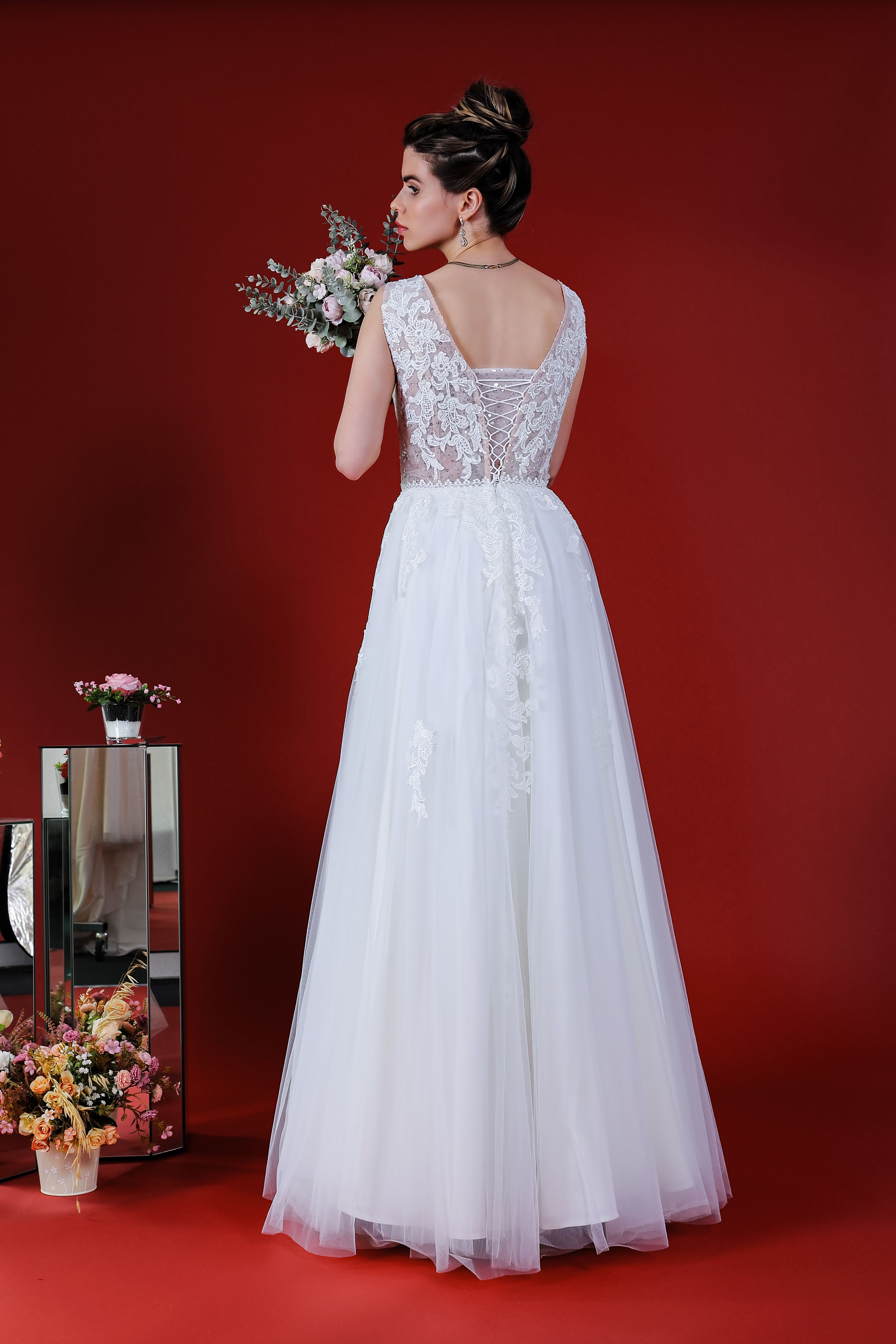 Schantal Brautkleid aus der Kollektion „Elegia“, Modell 14207. Foto 5