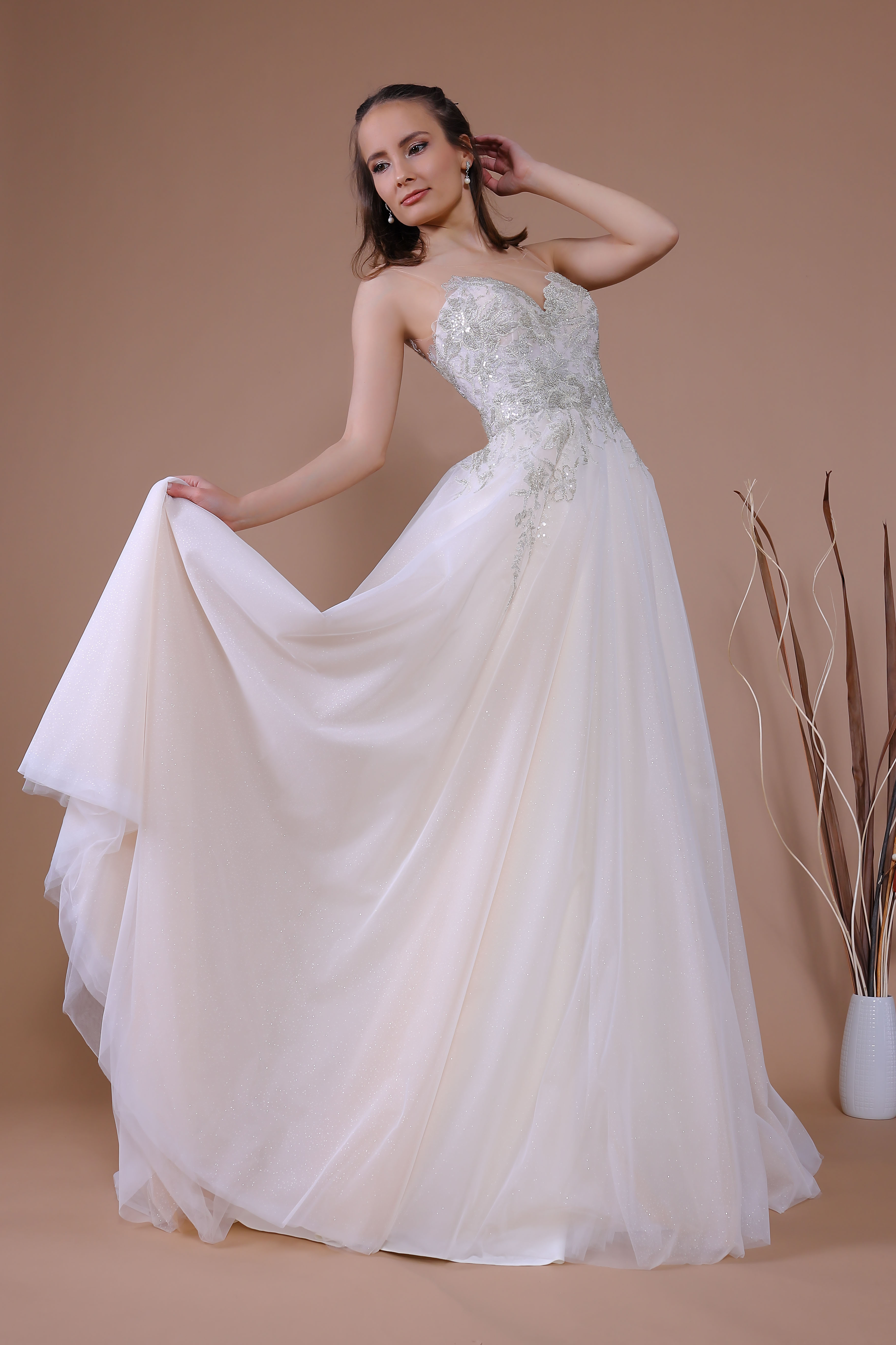 Schantal Brautkleid aus der Kollektion „Traum“, Modell 2249. Foto 4
