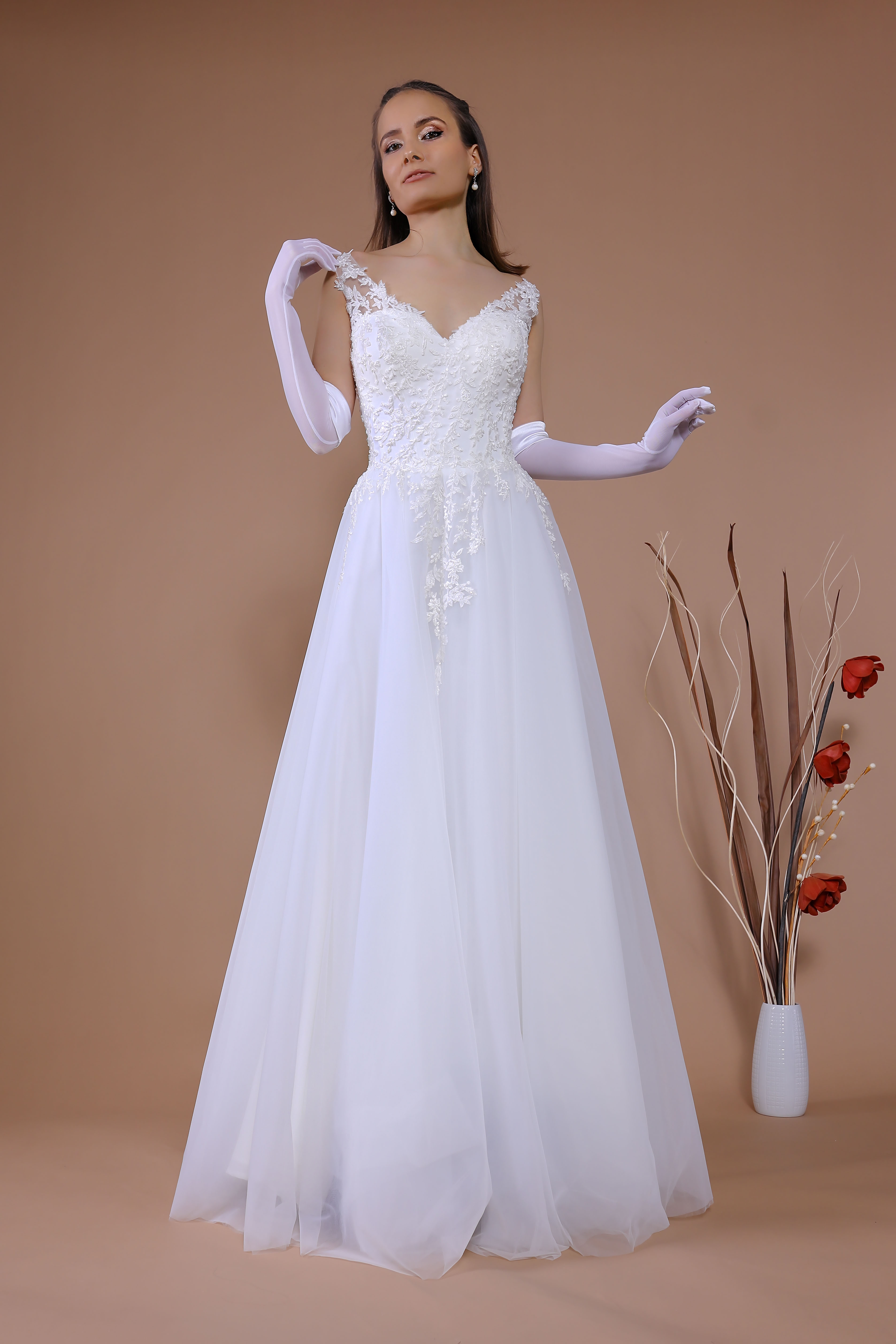 Schantal Brautkleid aus der Kollektion „Traum“, Modell 2317. Foto 2