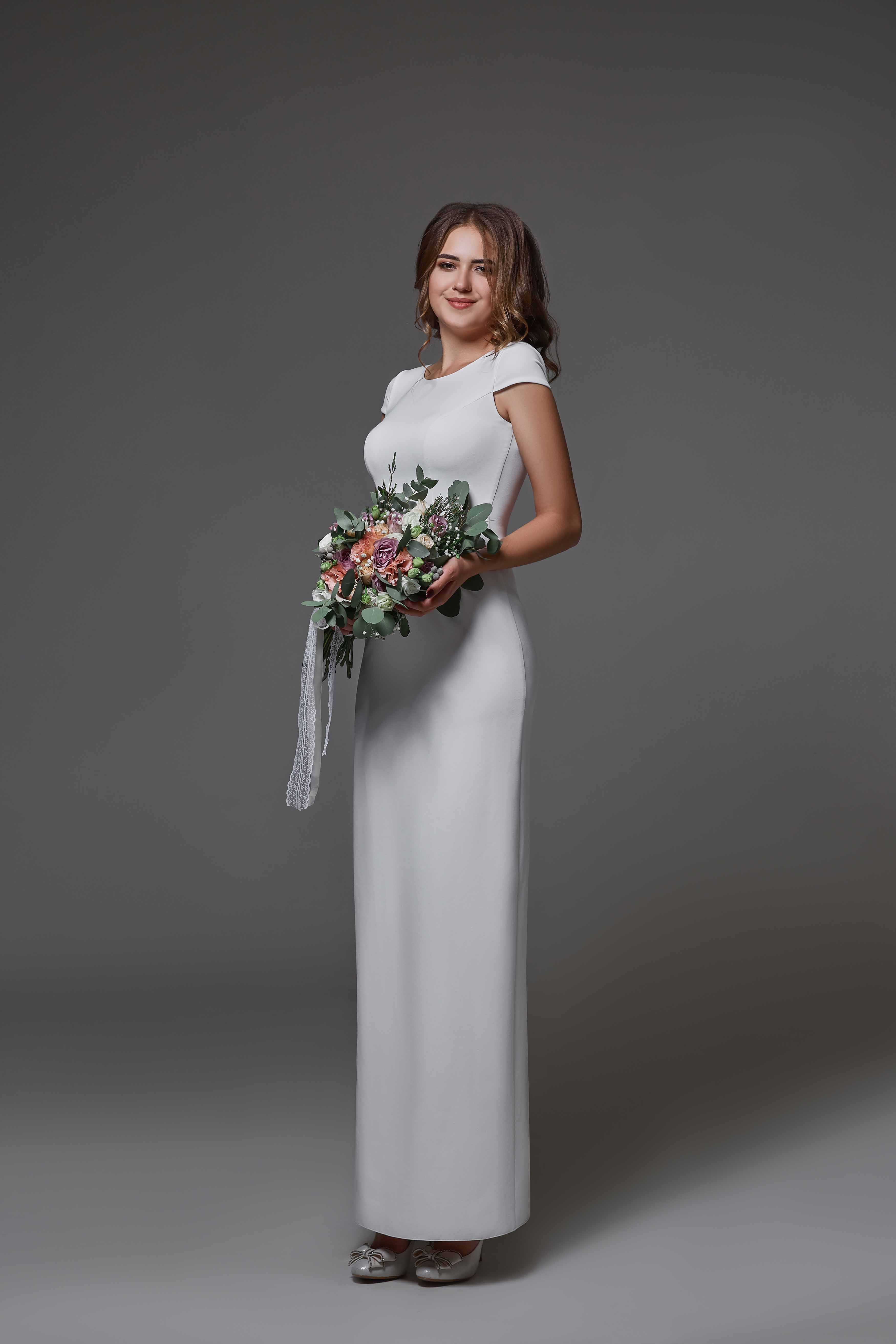 Schantal Brautkleid aus der Kollektion „Pilar“, Modell 28039.