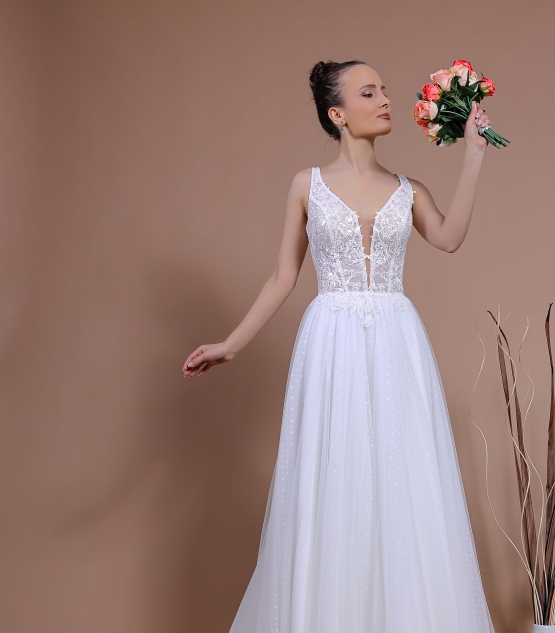 Schantal Brautkleid aus der Kollektion „Traum“, Modell 14138.