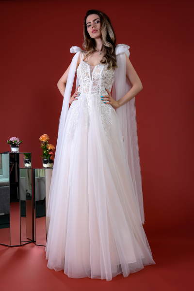 Schantal Brautkleid aus der Kollektion „Elegia“, Modell 14129.