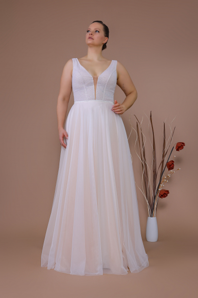 Schantal Brautkleid aus der Kollektion „Queen XXL“, Modell 14153.