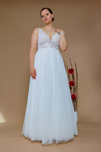 Schantal Brautkleid aus der Kollektion „Pilar XXL“, Modell 14224.