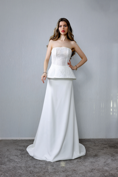 Schantal Brautkleid aus der Kollektion „Kiara“, Modell 3300 - 14 Top.