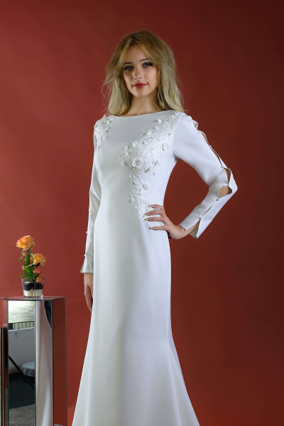 Schantal Brautkleid aus der Kollektion „Elegia“, Modell 52061 -2.