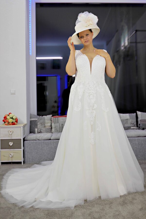 14009 Wedding dress buy (4)
