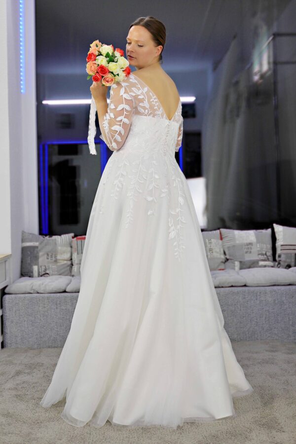 2224 - 2 Wedding dress buy (1)