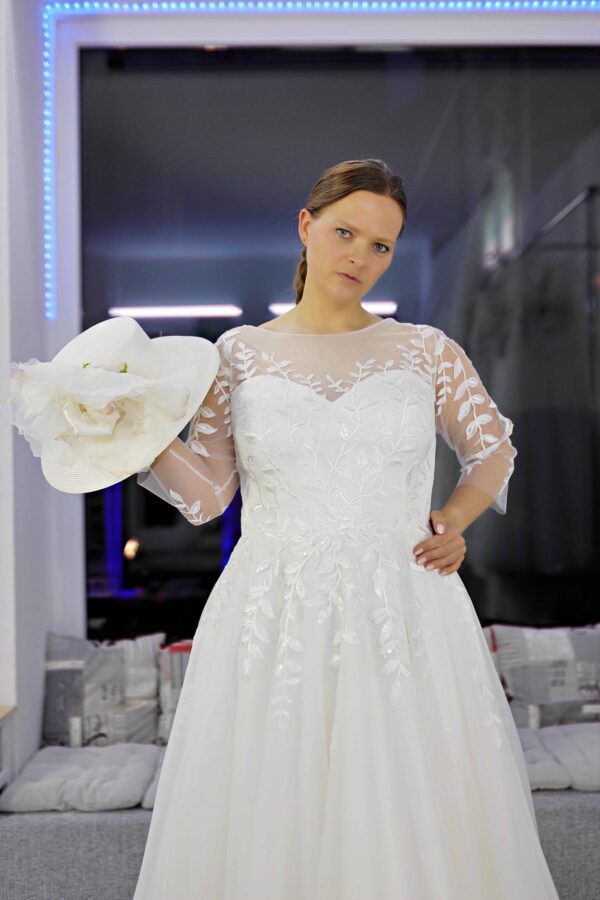 2224 - 2 Wedding dress buy (5)