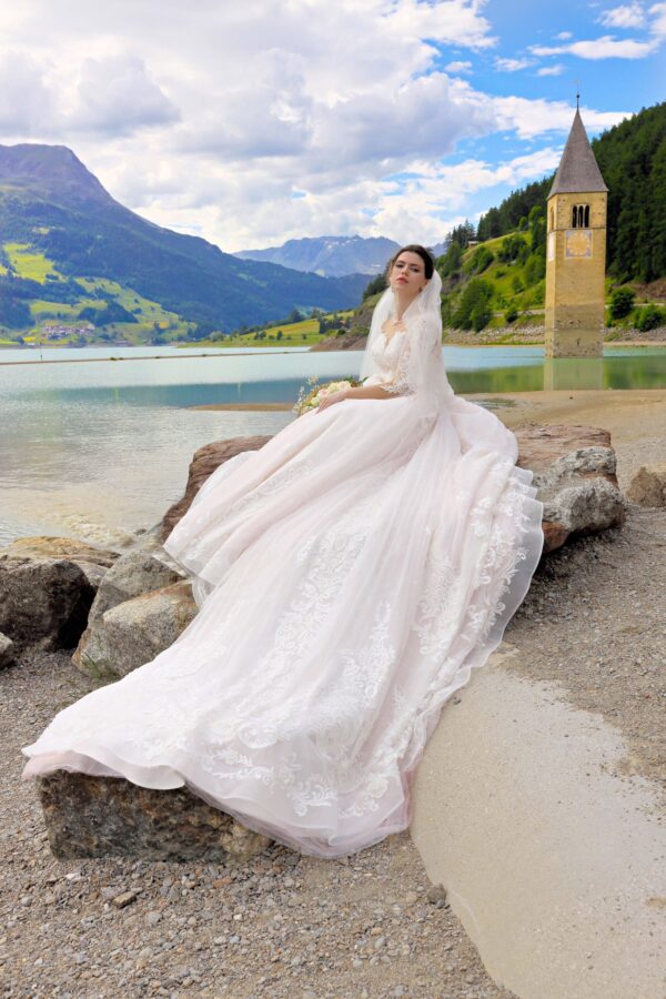 14085 Wedding dress buy Dascha