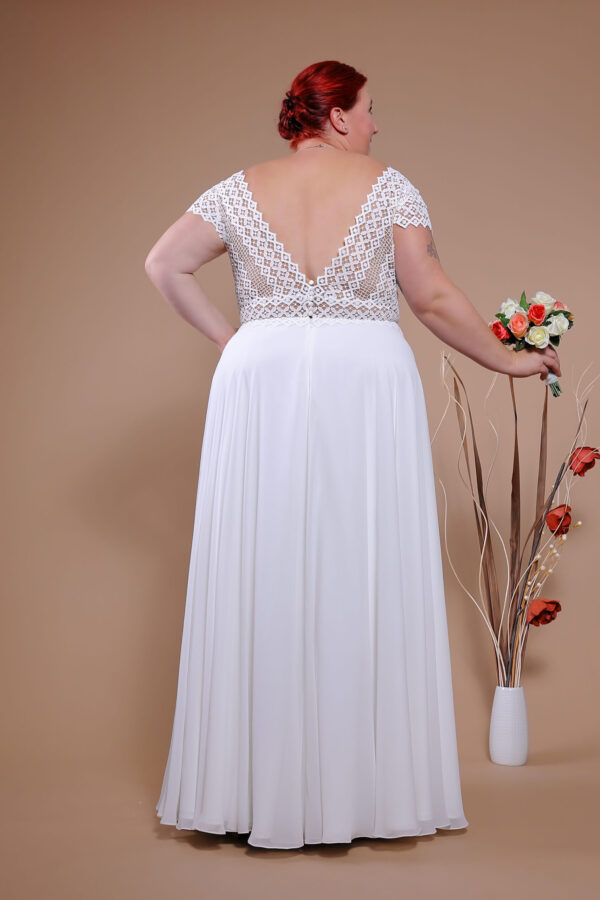 14008-2 Wedding dress buy Schantal (1)