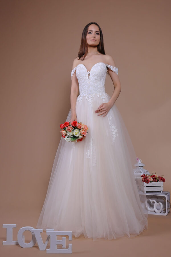 14084 Wedding dress buy Schantal (4)