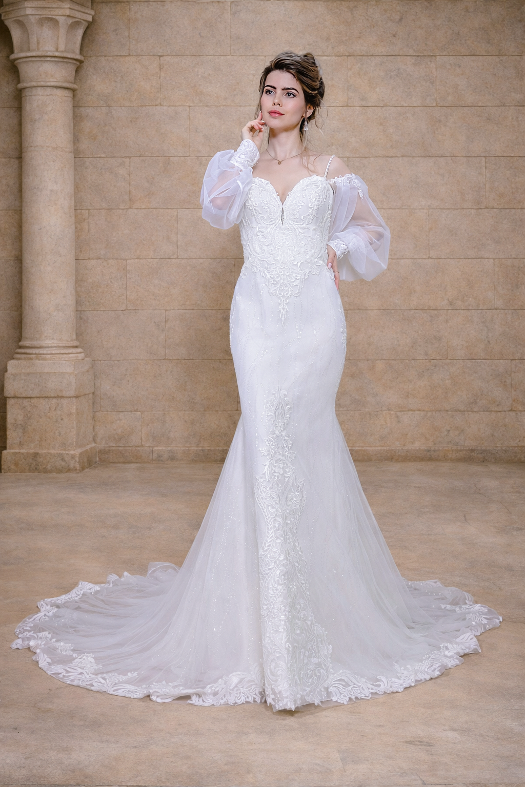 Brautkleid 14184 figurbetont Glitzertüll Vorderansicht