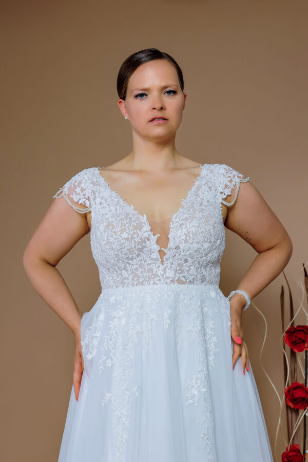 14211 Wedding dress buy Schantal (3)