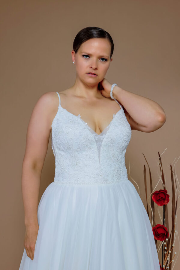 2101 Wedding dress buy Schantal (5)