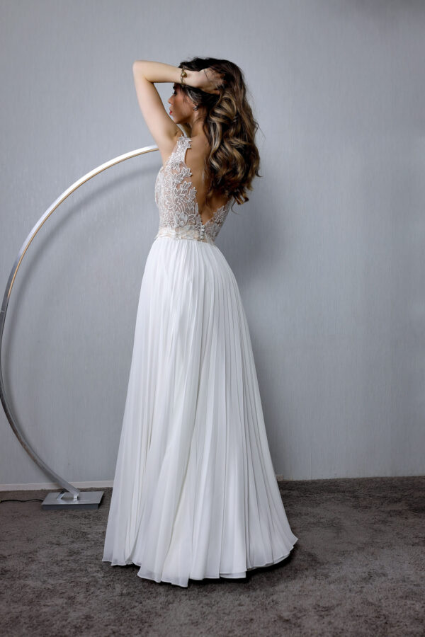 3300 - 18 Top (1)