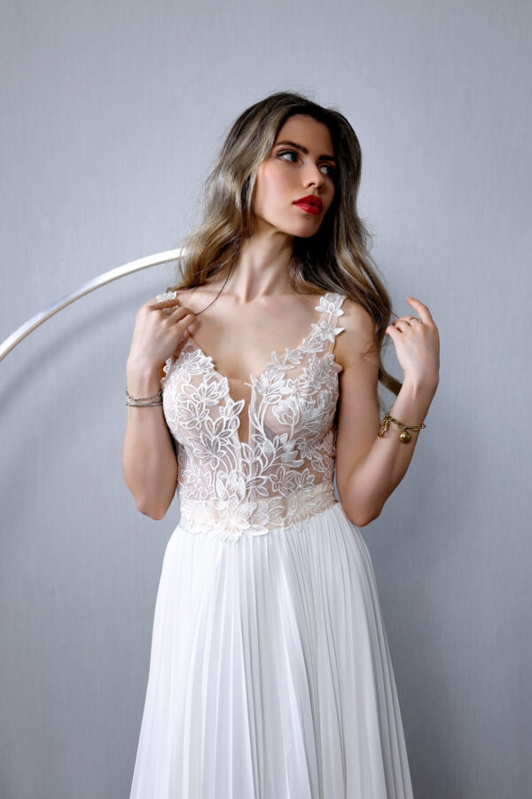 3300 - 18 Top (4)