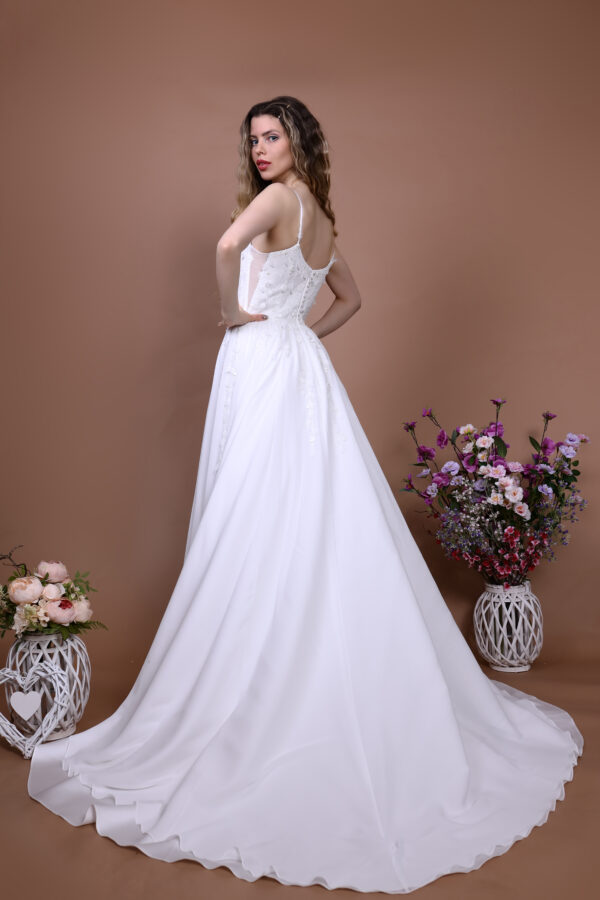 Romantic Lace and chiffon A-Line Wedding Dress